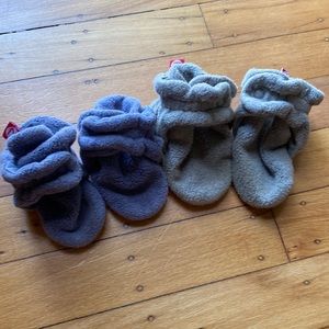 2 Pairs Zutano Cozie Fleece Baby Booties 6 M